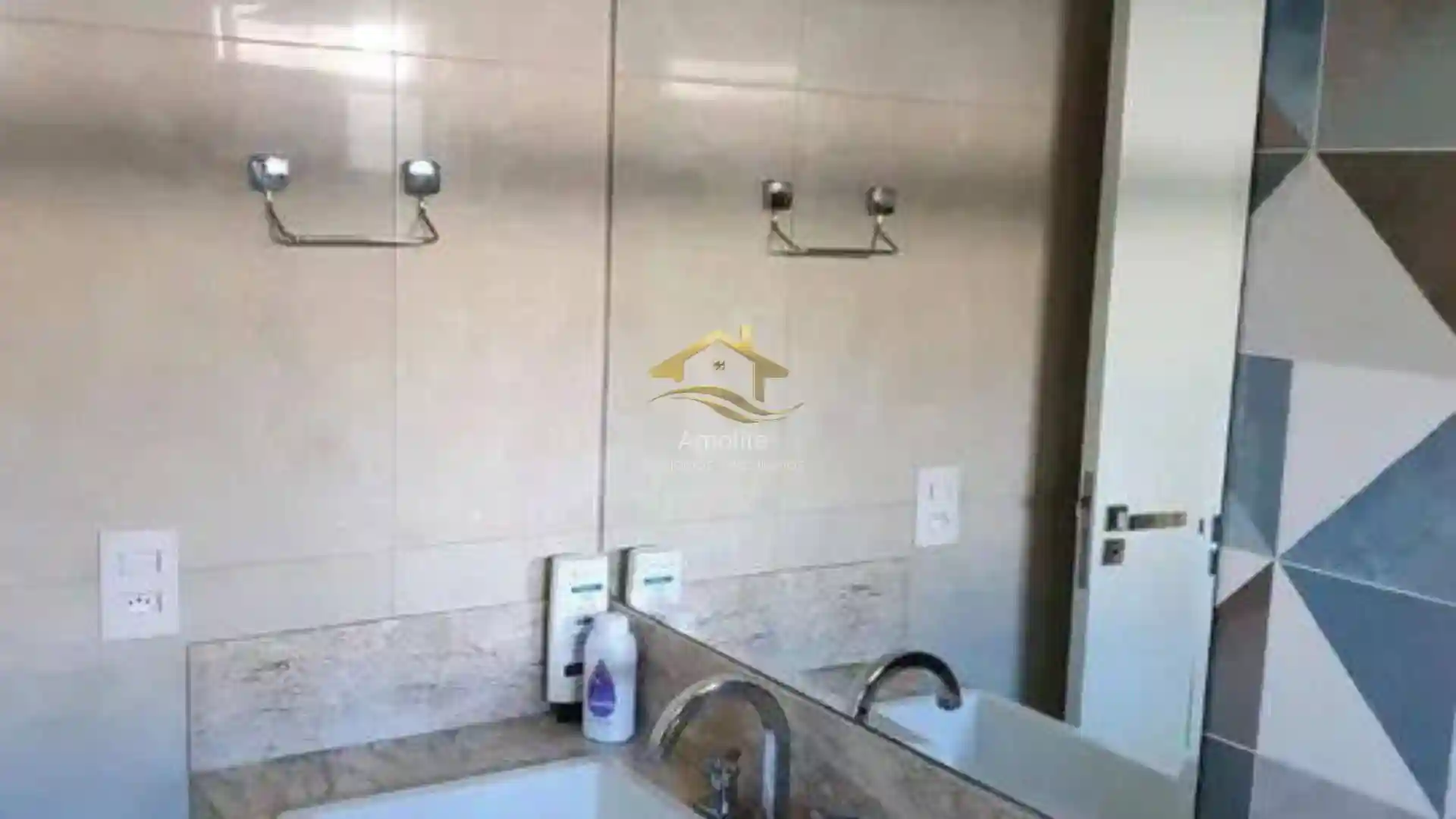 Casa de Condomínio com 4 quartos à venda, 240m² — foto 19 de 25