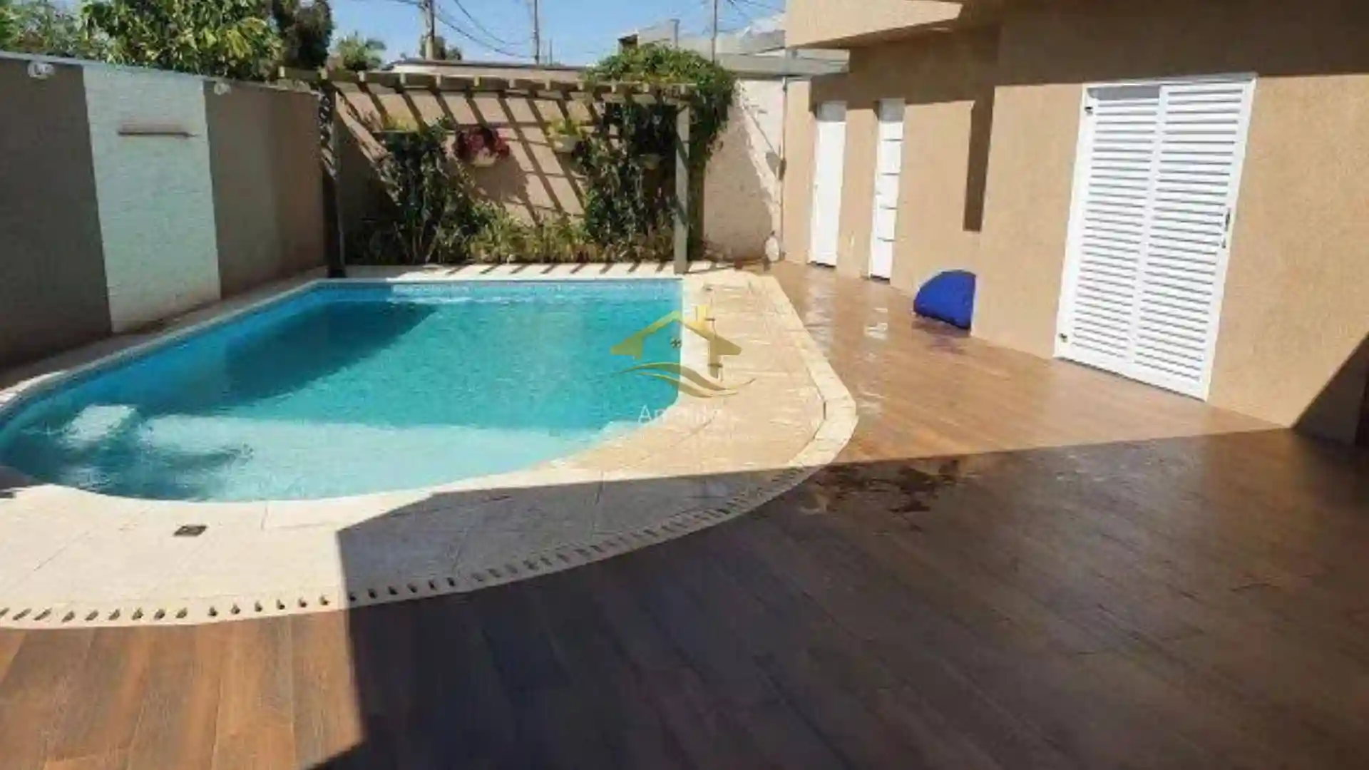Casa de Condomínio com 4 quartos à venda, 240m² — foto 8 de 25