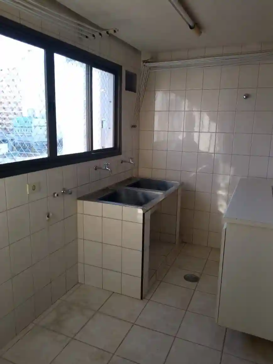 Apartamento com 3 quartos para aluguel, 175m² — foto 1 de 20