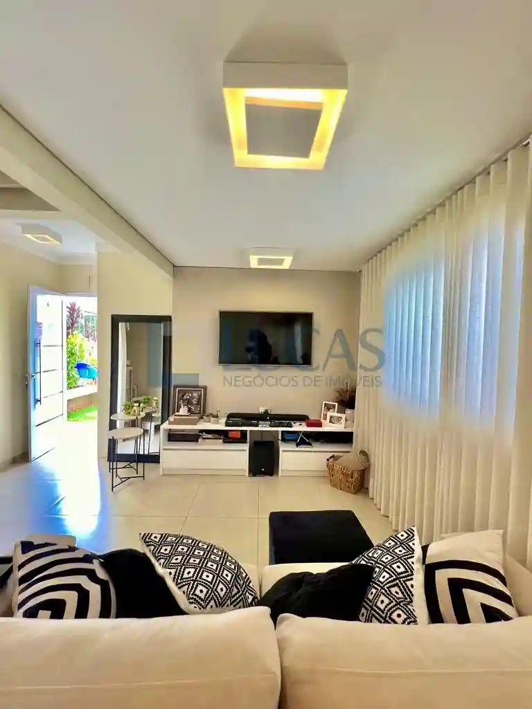 Casa de Condomínio com 2 quartos à venda, 166m² — foto 2 de 16