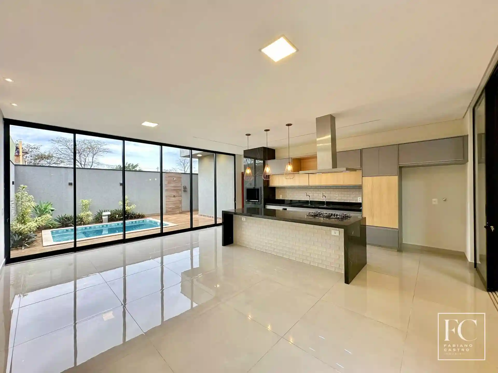 Casa de Condomínio com 3 quartos à venda, 240m² — foto 7 de 23