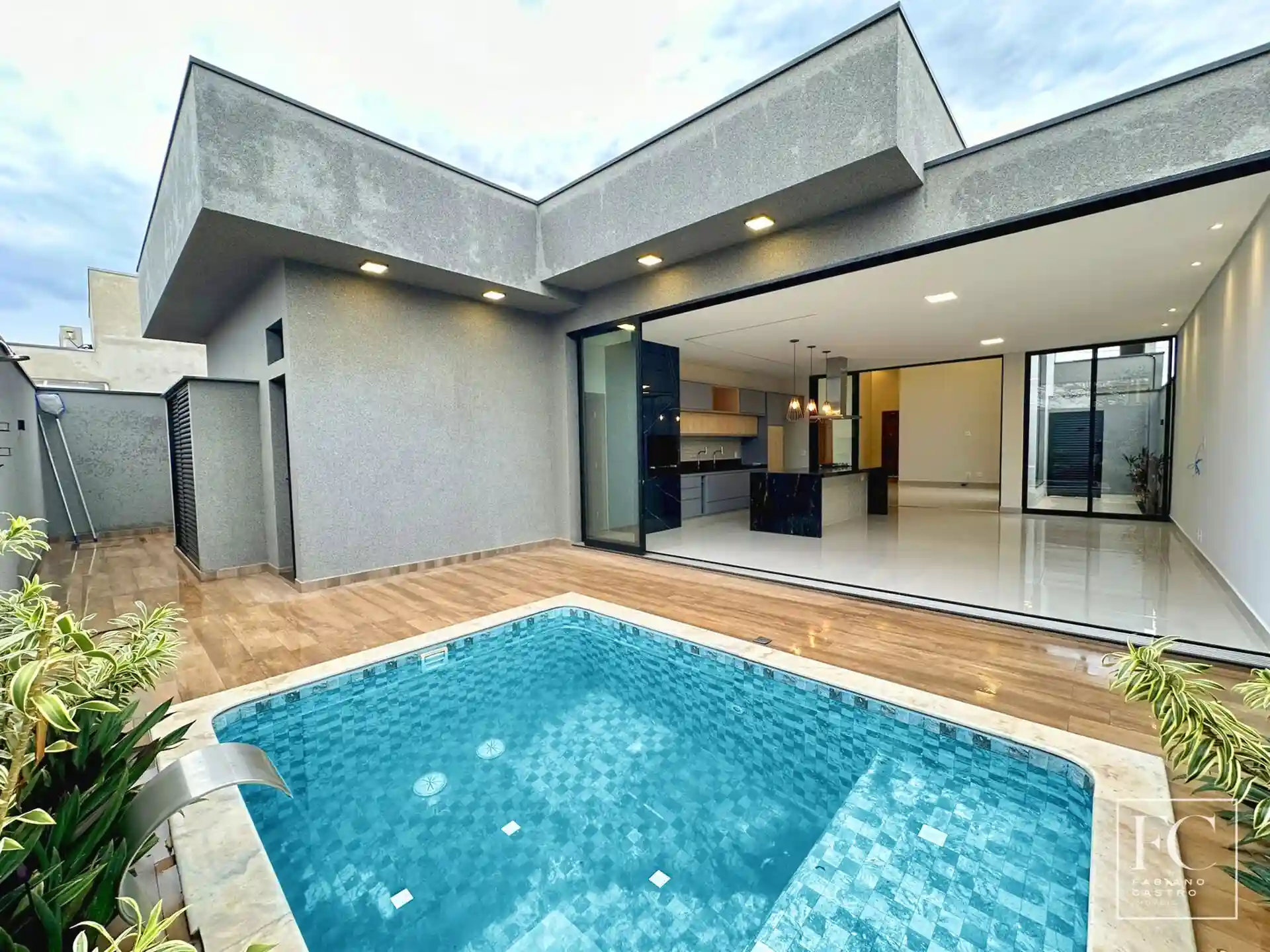 Casa de Condomínio com 3 quartos à venda, 240m² — foto 11 de 23