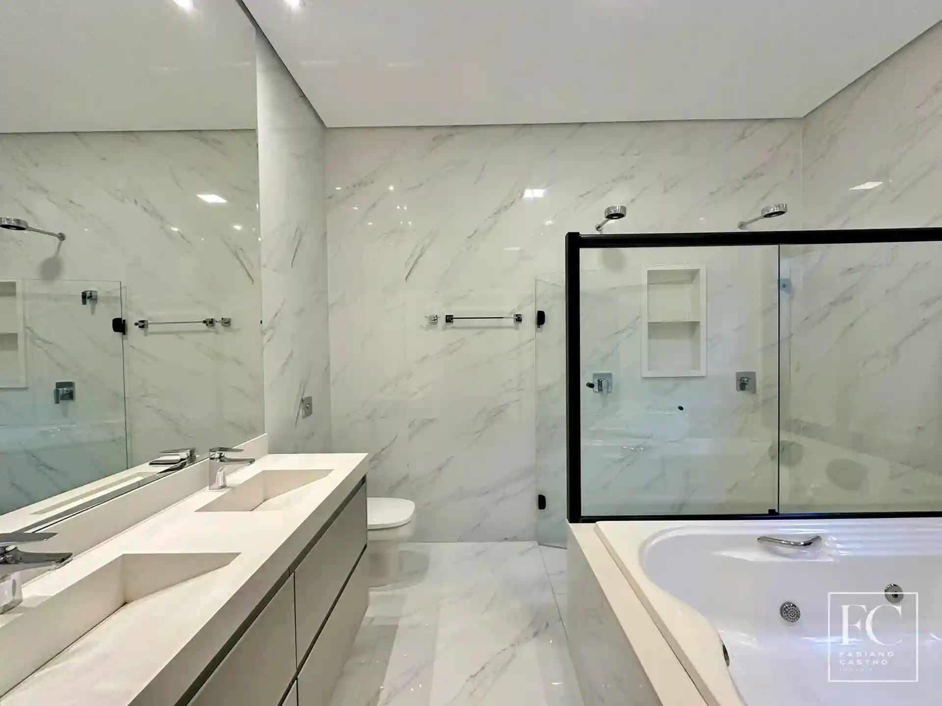 Casa de Condomínio com 3 quartos à venda, 240m² — foto 17 de 23