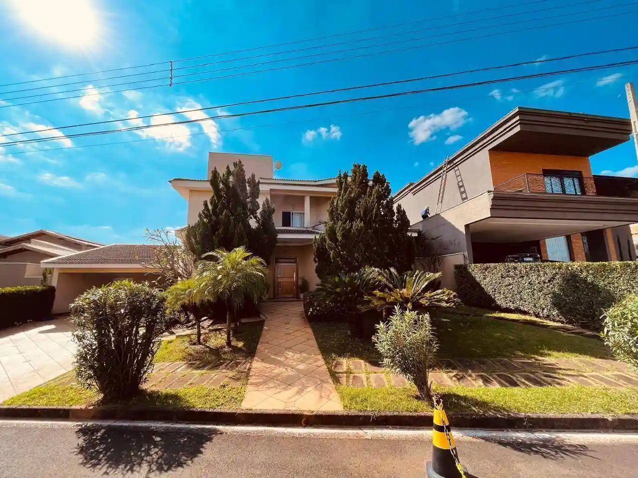Casa de Condomínio com 4 quartos à venda, 654m² — foto 1 de 29