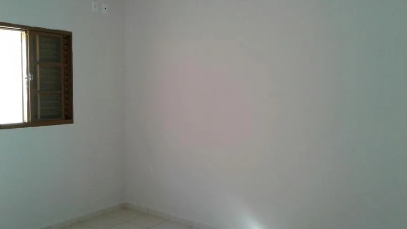 Casa à venda — foto 1 de 6