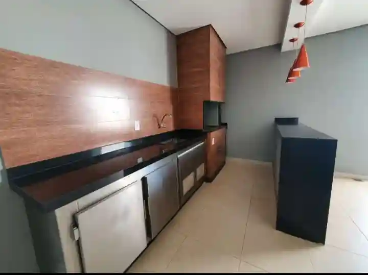 Casa de Condomínio com 4 quartos à venda, 168m² — foto 1 de 9