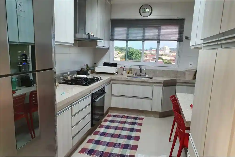 Apartamento com 3 quartos à venda, 192m² — foto 3 de 11