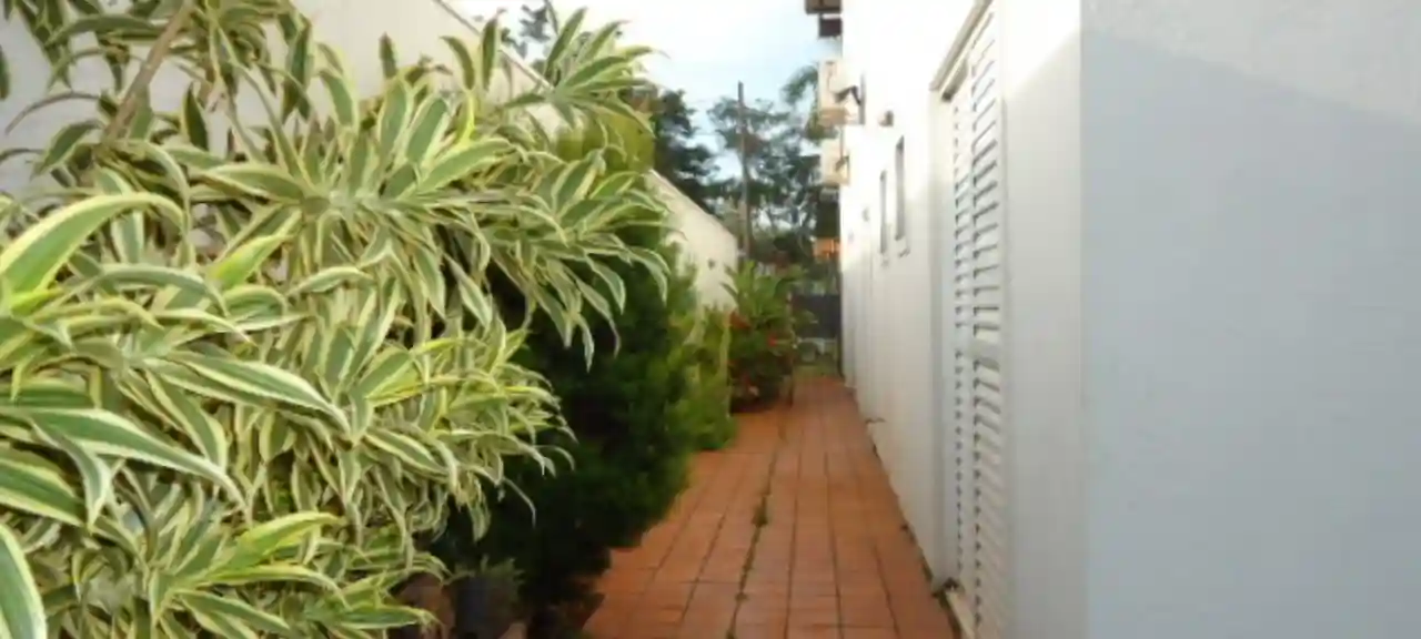 Casa de Condomínio com 3 quartos para aluguel, 350m² — foto 10 de 12