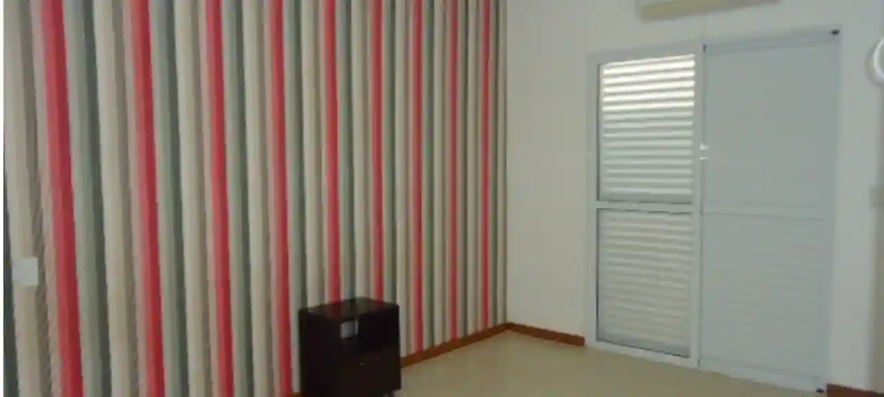 Casa de Condomínio com 3 quartos para aluguel, 350m² — foto 11 de 12