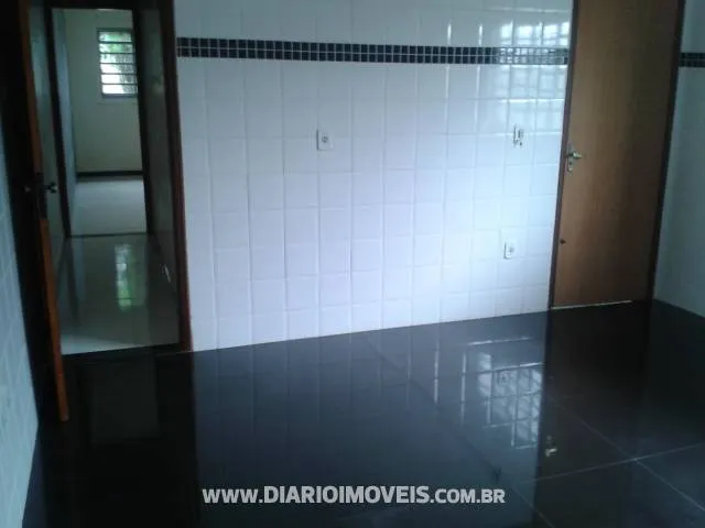 Casa à venda — foto 1 de 3