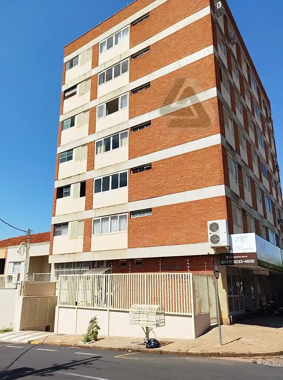 Apartamento com 3 quartos à venda, 121m² — foto 1 de 15