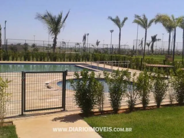Terreno / Lote / Condomínio à venda — foto 1 de 4