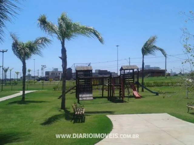 Terreno / Lote / Condomínio à venda — foto 4 de 4