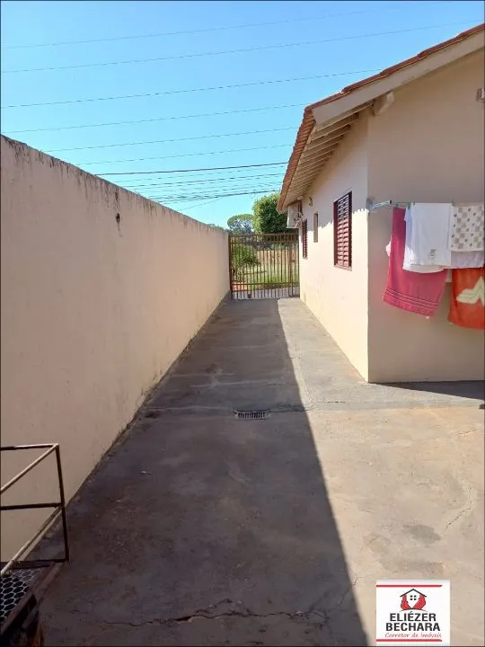 Casa à venda — foto 5 de 6
