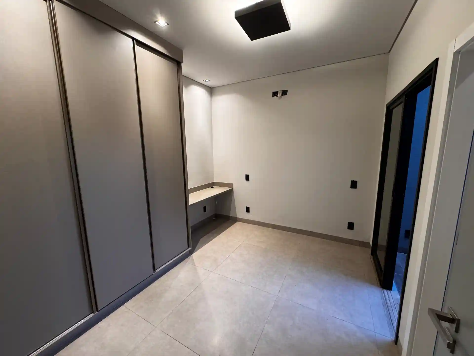 Casa de Condomínio com 3 quartos à venda, 160m² — foto 5 de 7
