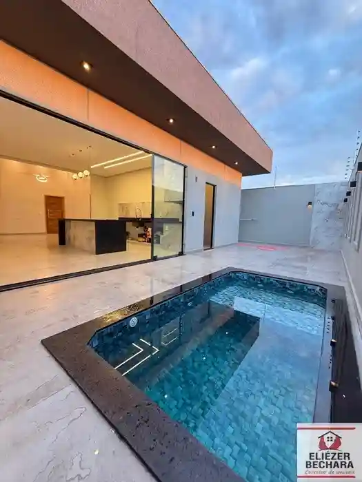Casa com 3 quartos à venda, 123m² — foto 1 de 19