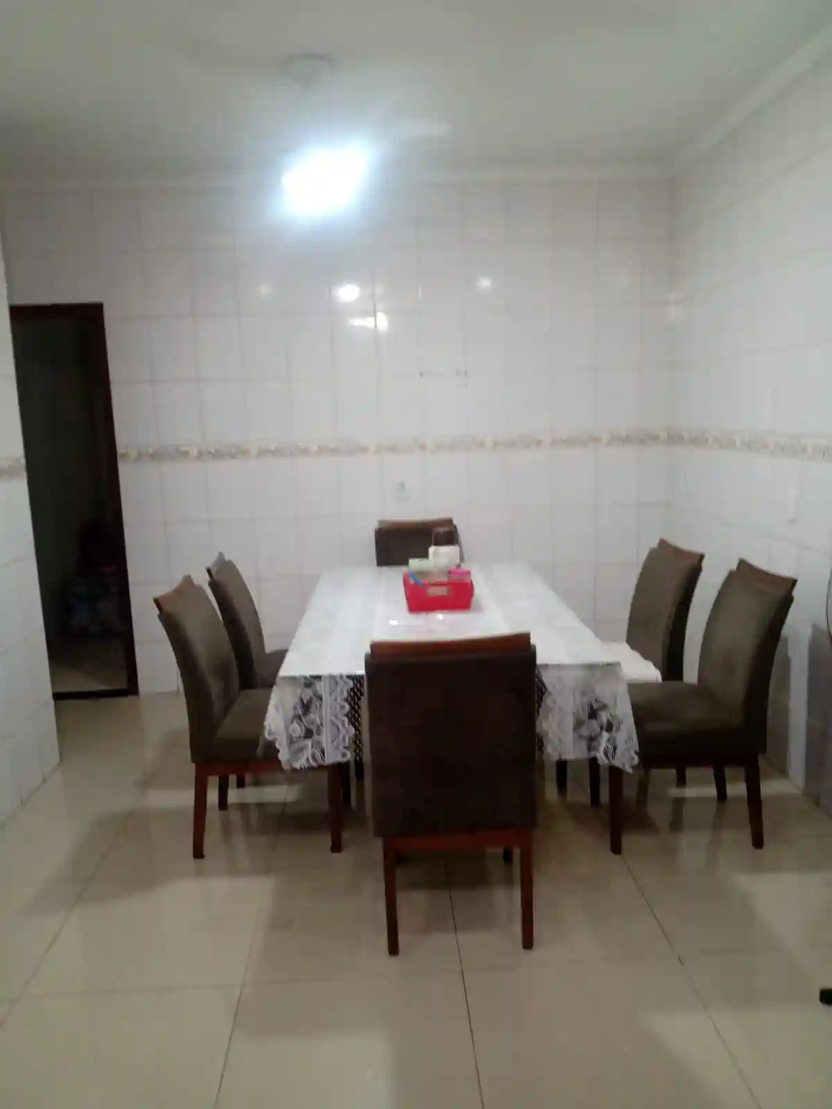 Casa com 3 quartos à venda, 200m² — foto 2 de 14