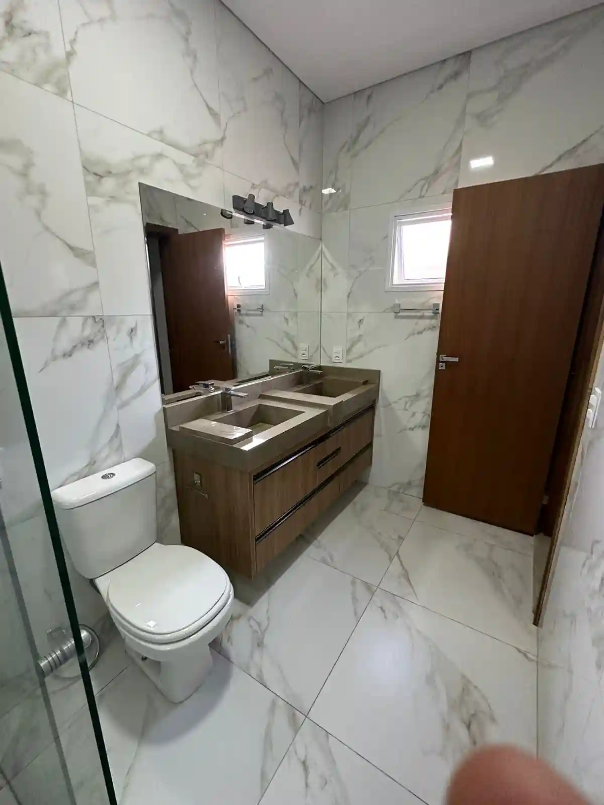 Casa de Condomínio com 4 quartos à venda, 400m² — foto 9 de 11