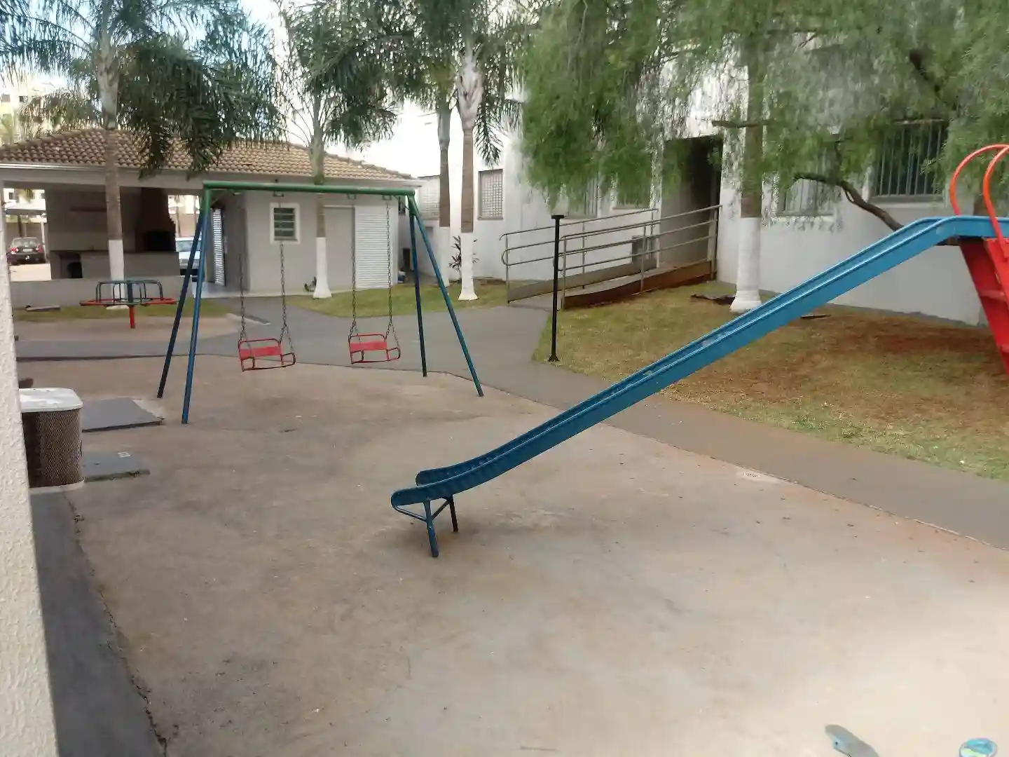 Apartamento com 3 quartos à venda, 80m² — foto 1 de 6
