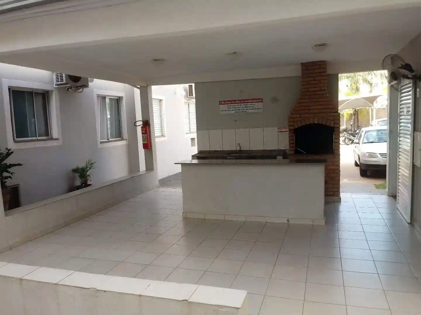 Apartamento com 3 quartos à venda, 80m² — foto 4 de 6