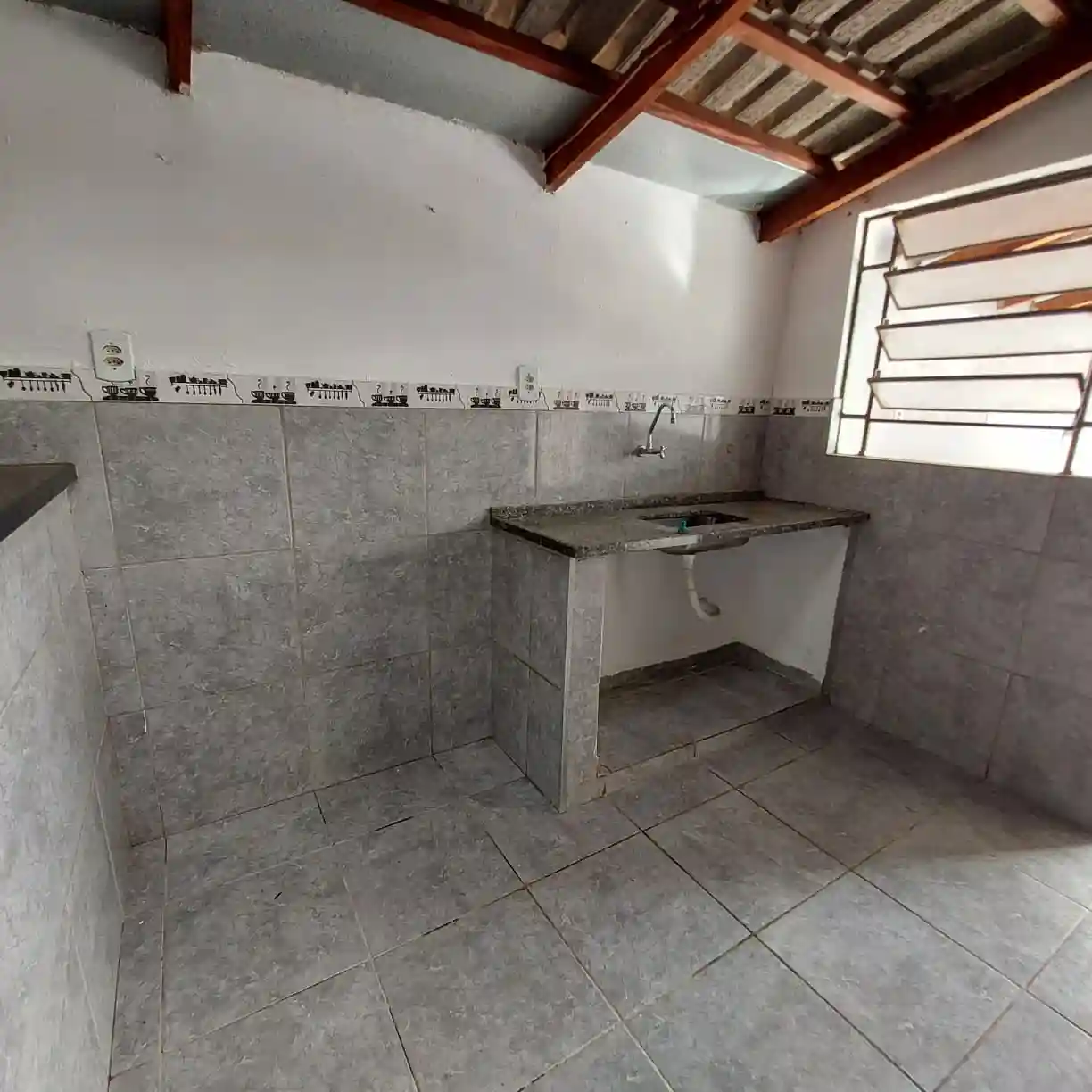 Casa com 2 quartos à venda, 200m² — foto 8 de 10