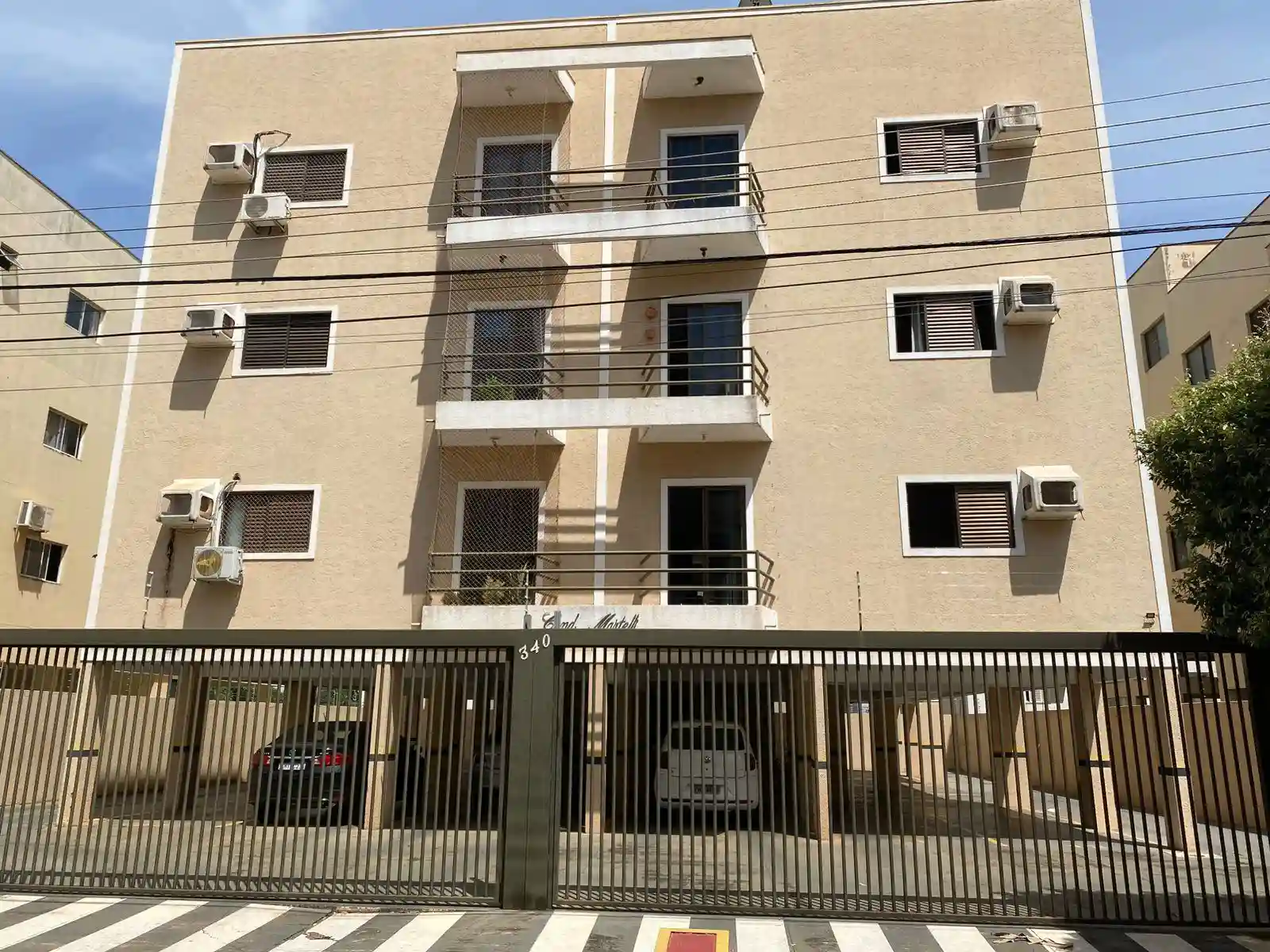 Apartamento com 2 quartos à venda, 76m² — foto 1 de 12