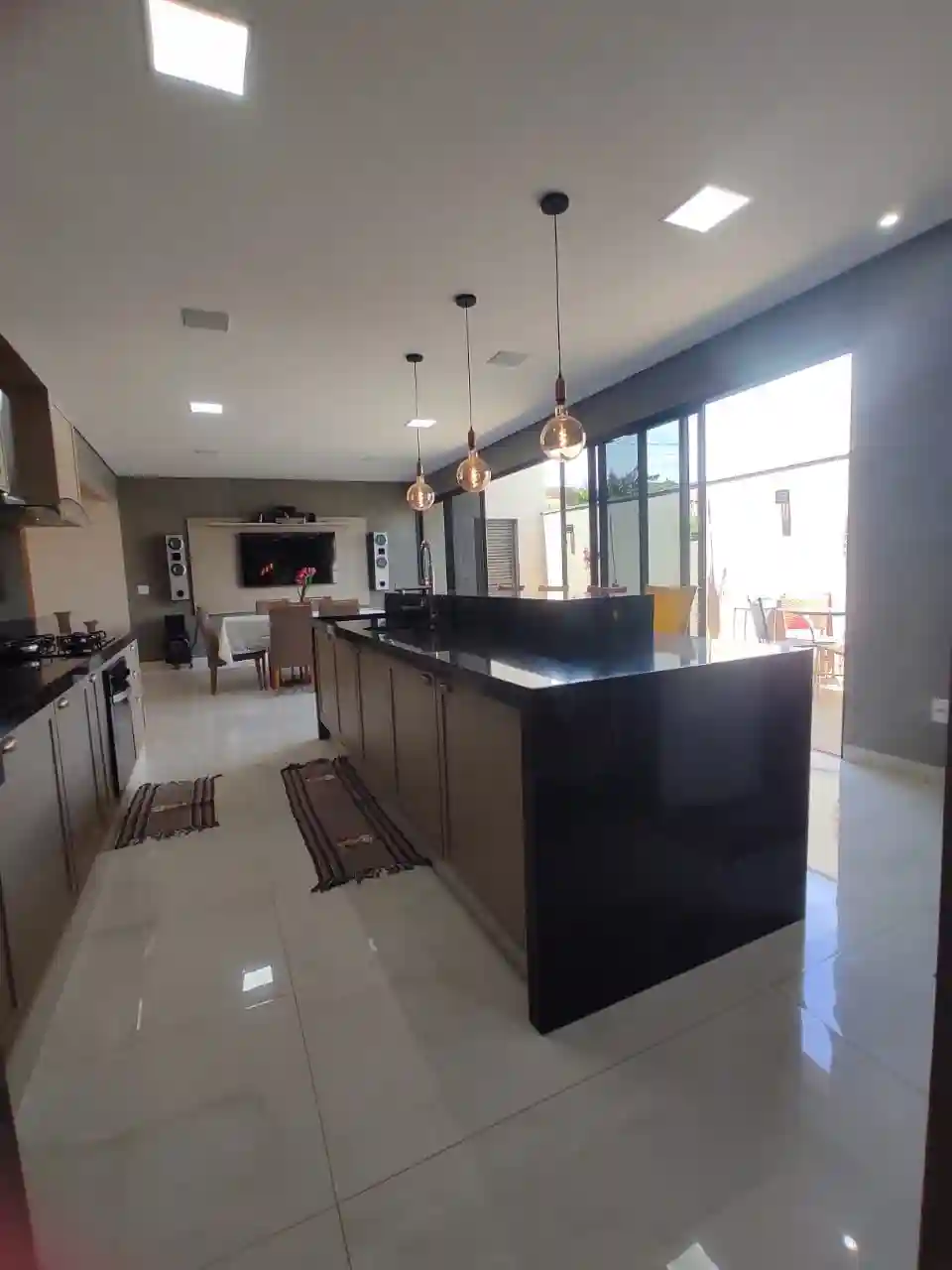 Casa de Condomínio com 3 quartos à venda, 232m² — foto 10 de 23