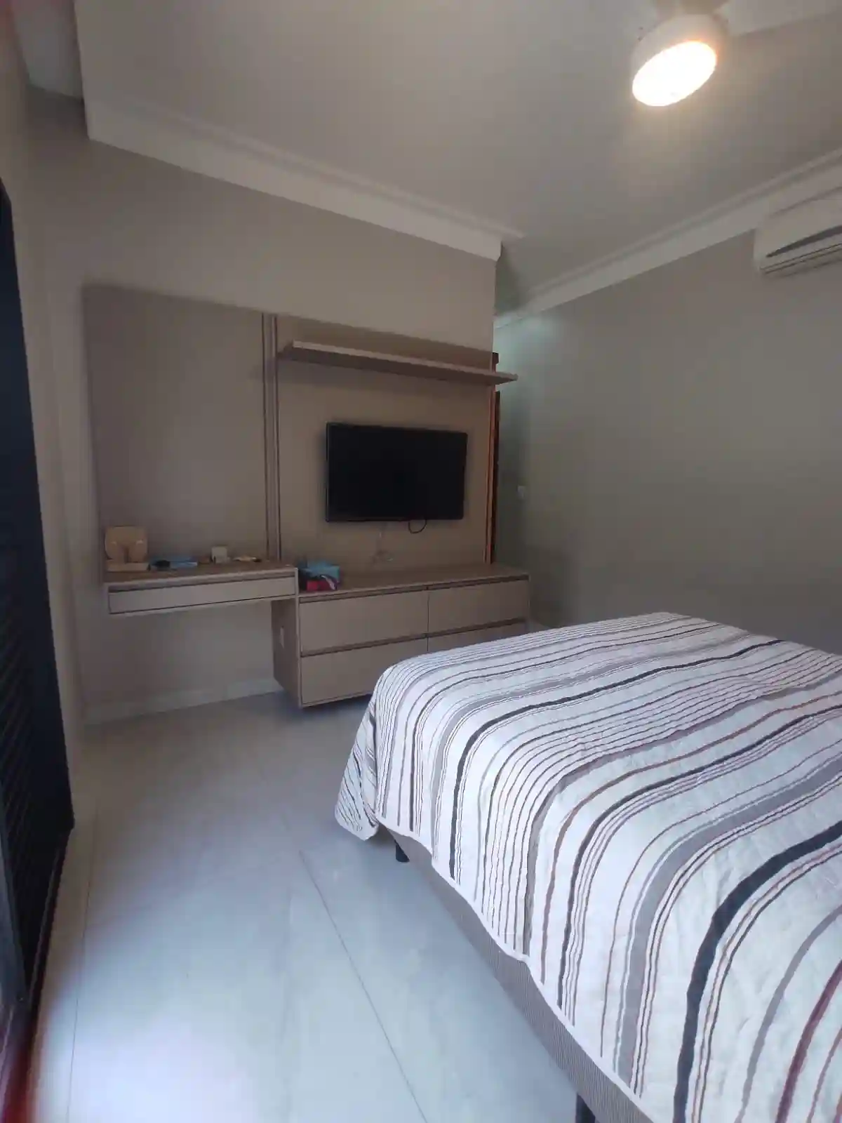 Casa de Condomínio com 3 quartos à venda, 232m² — foto 20 de 23