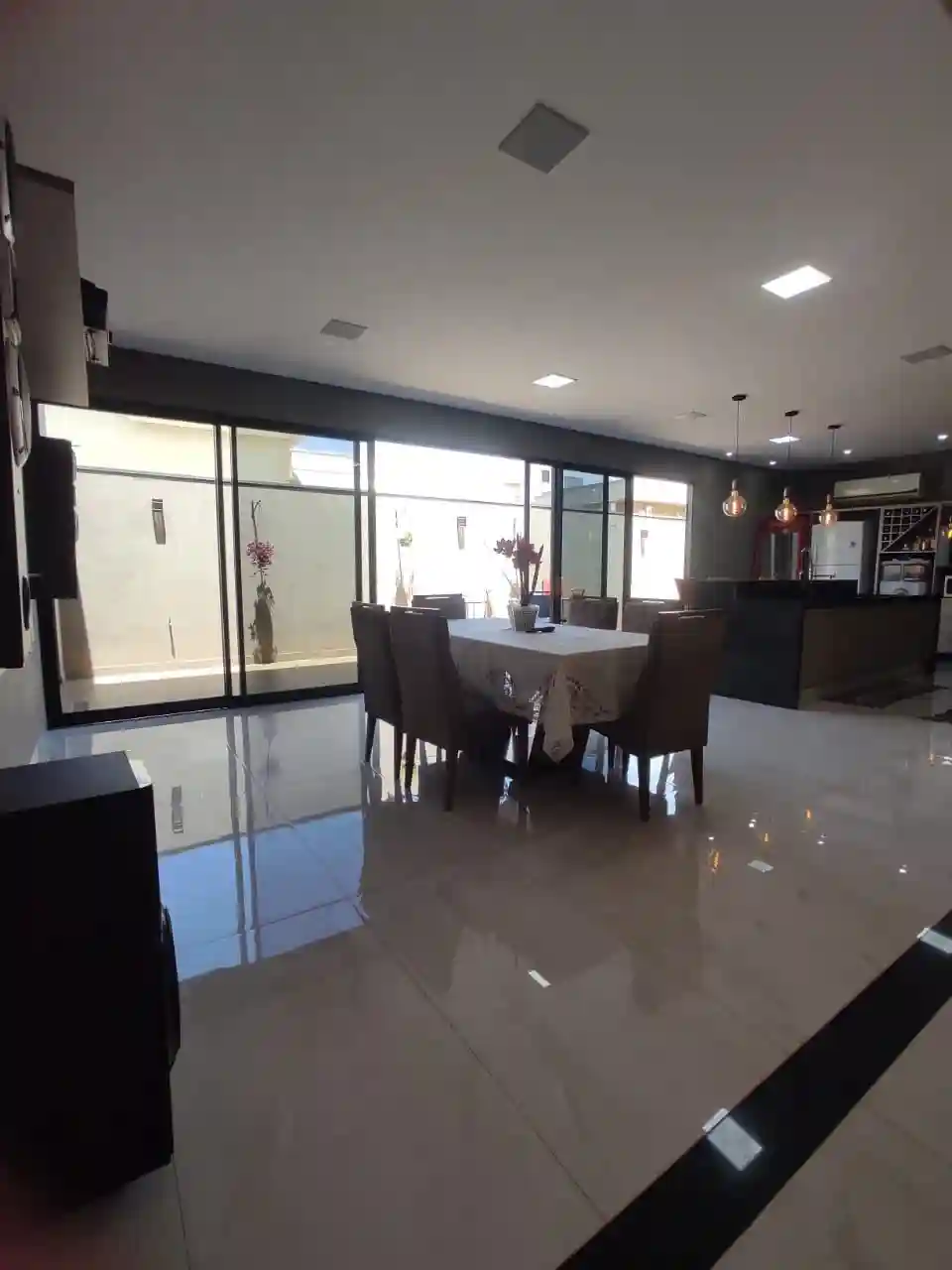 Casa de Condomínio com 3 quartos à venda, 232m² — foto 7 de 23