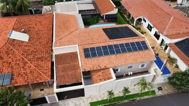 Casa de Condomínio com 4 quartos à venda, 612m² — foto 3 de 37