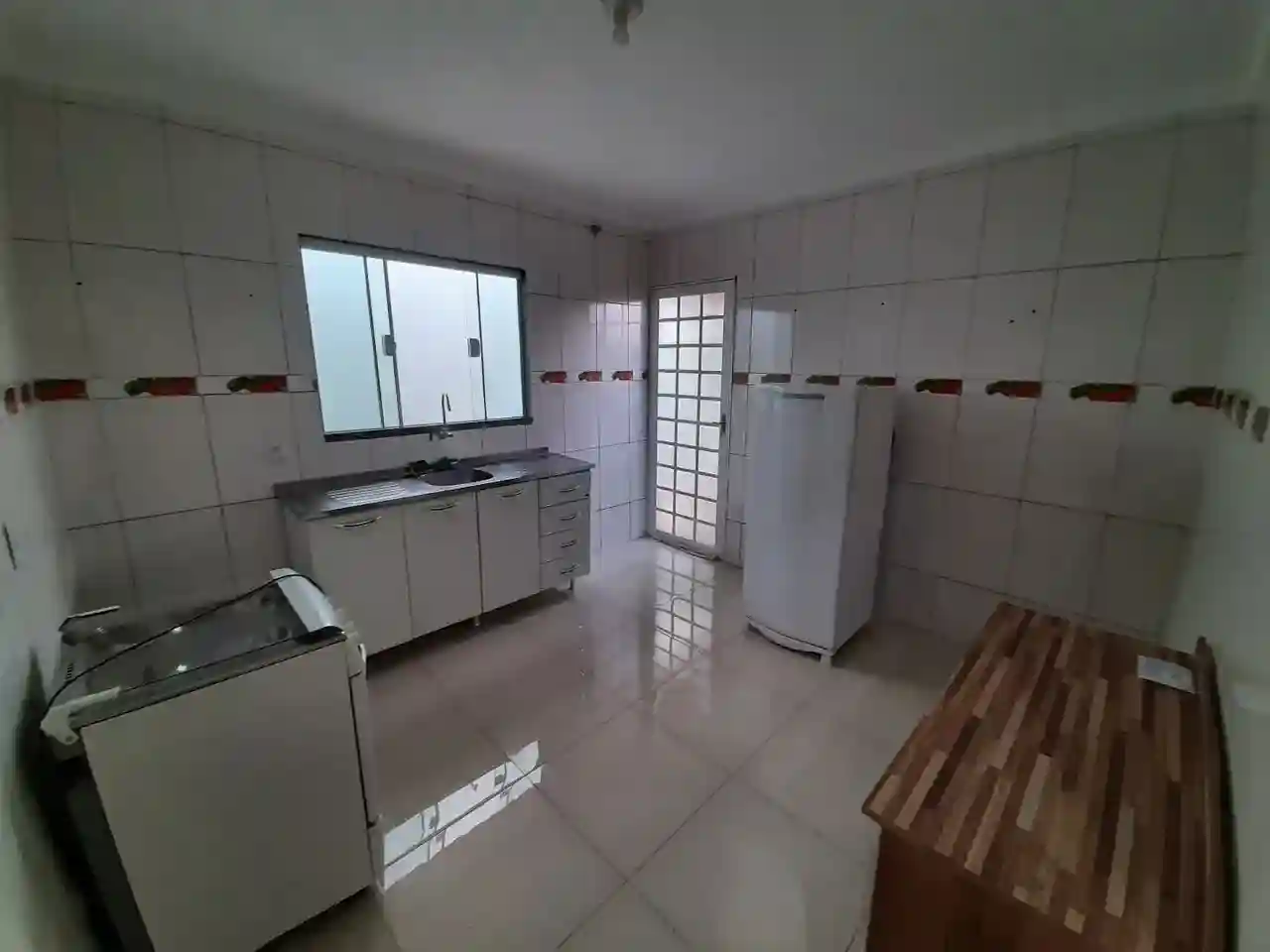 Casa com 3 quartos à venda, 108m² — foto 3 de 11