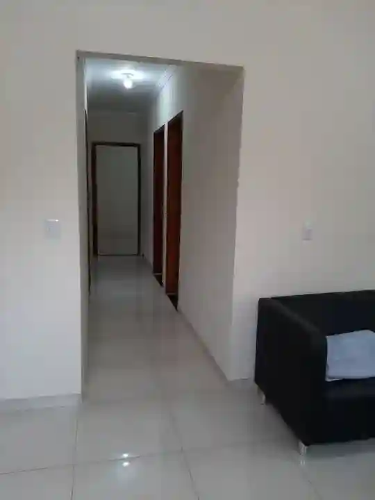 Casa com 3 quartos à venda, 108m² — foto 2 de 11