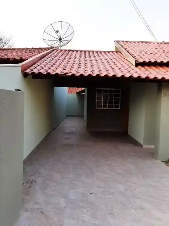 Casa com 3 quartos à venda, 108m² — foto 1 de 11