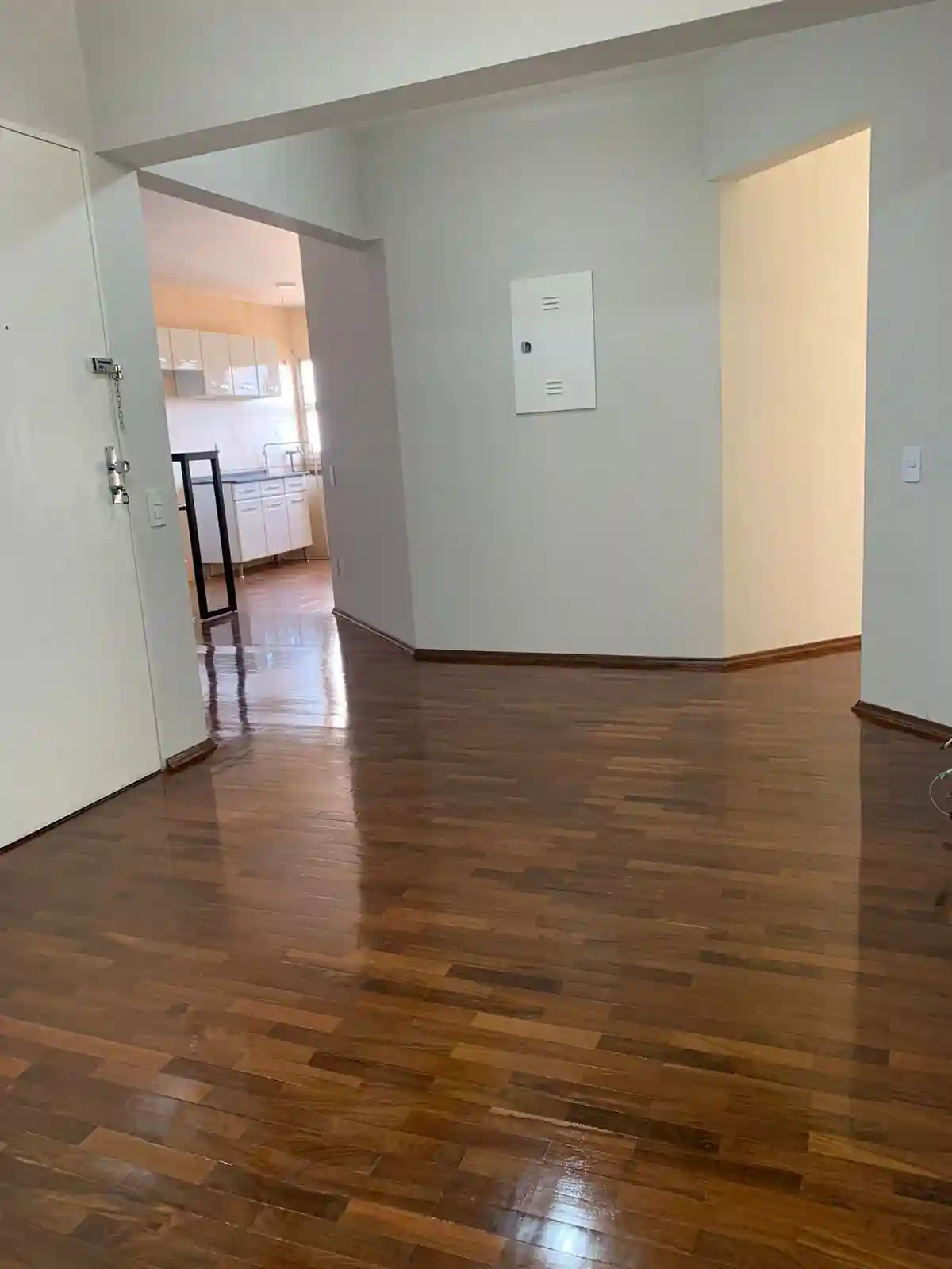 Apartamento  à venda, 90m² — foto 2 de 9