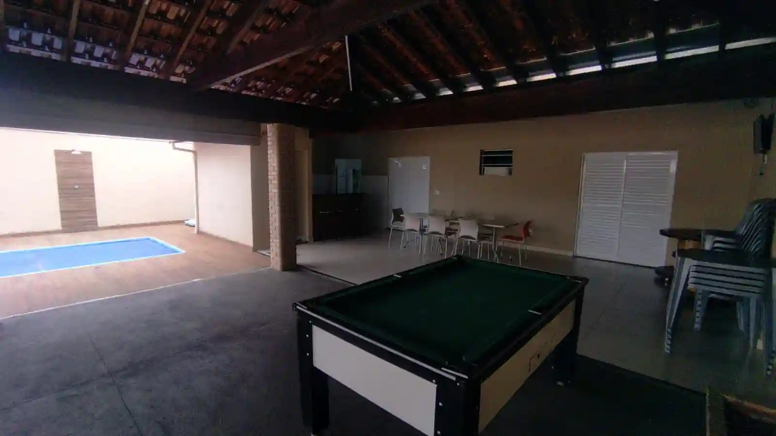 Casa com 2 quartos à venda, 110m² — foto 2 de 14