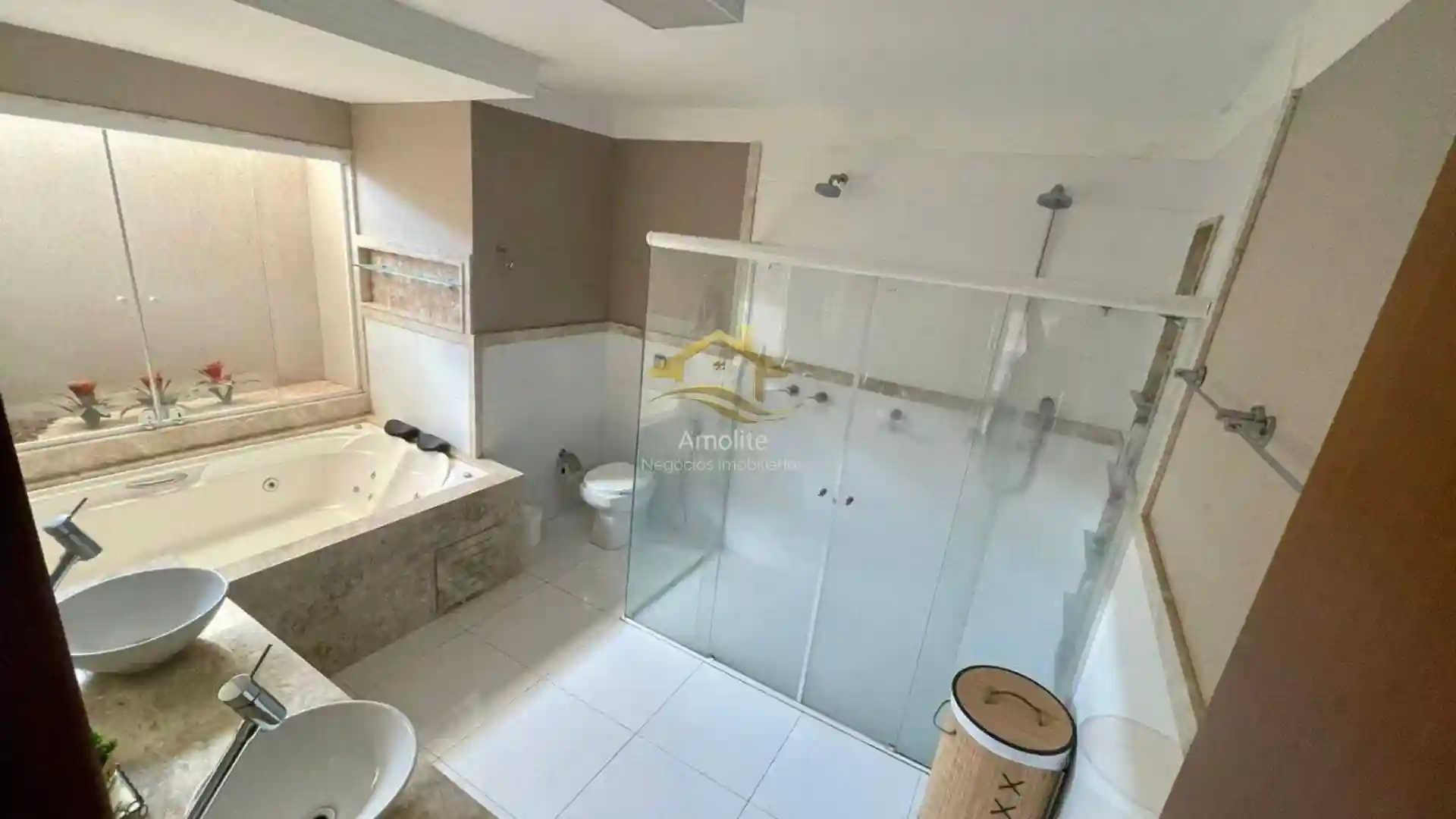 Casa de Condomínio com 4 quartos à venda, 284m² — foto 22 de 35