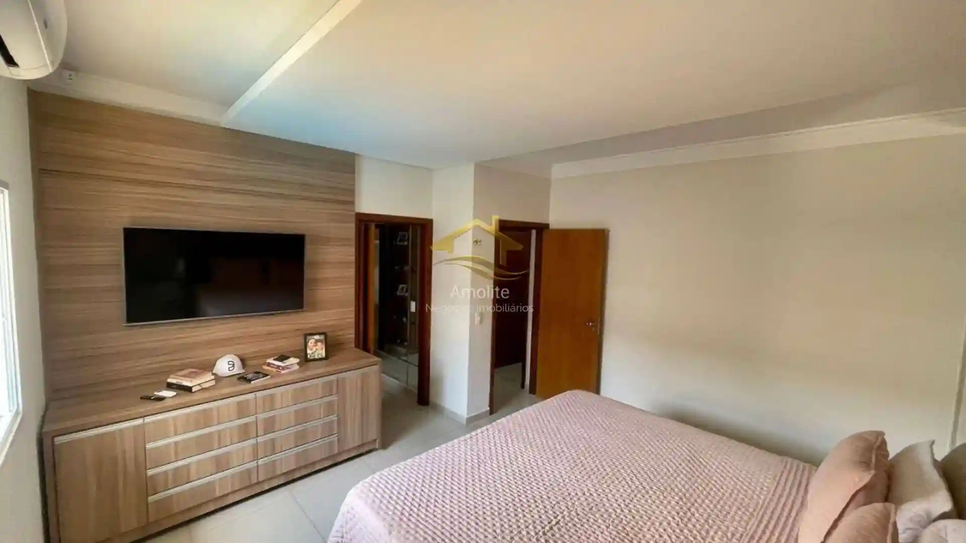 Casa de Condomínio com 4 quartos à venda, 284m² — foto 23 de 35