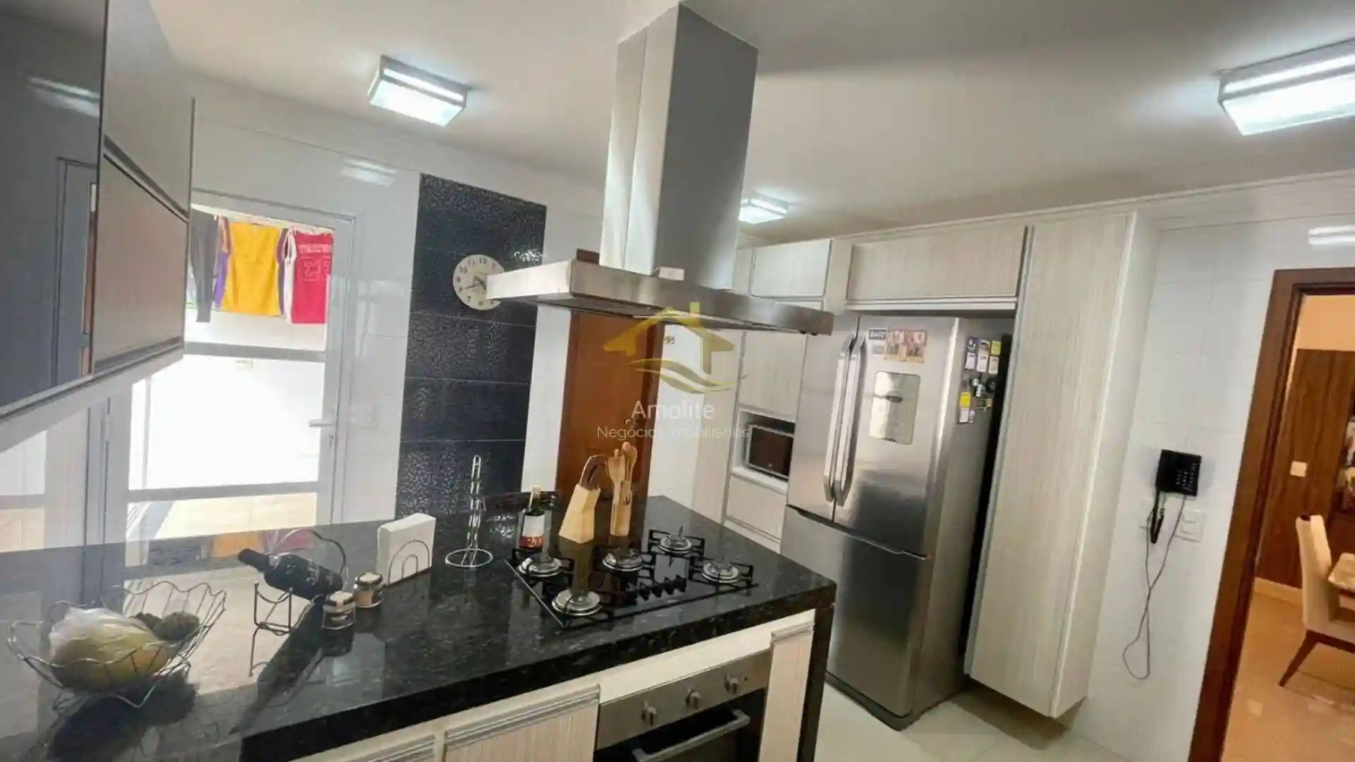Casa de Condomínio com 4 quartos à venda, 284m² — foto 10 de 35