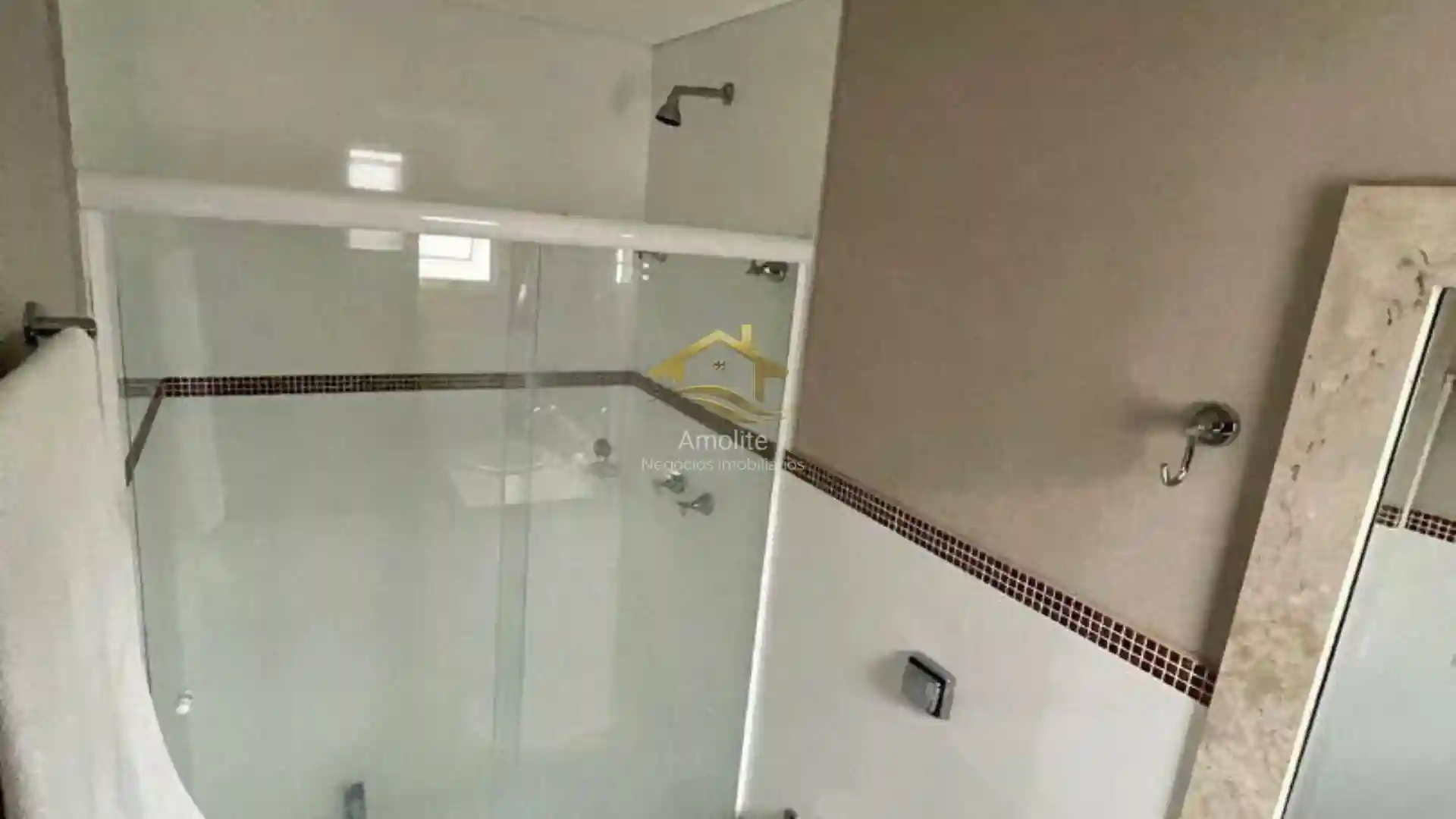 Casa de Condomínio com 4 quartos à venda, 284m² — foto 19 de 35