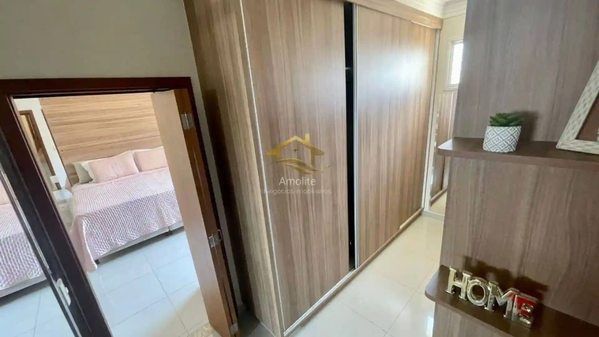 Casa de Condomínio com 4 quartos à venda, 284m² — foto 20 de 35