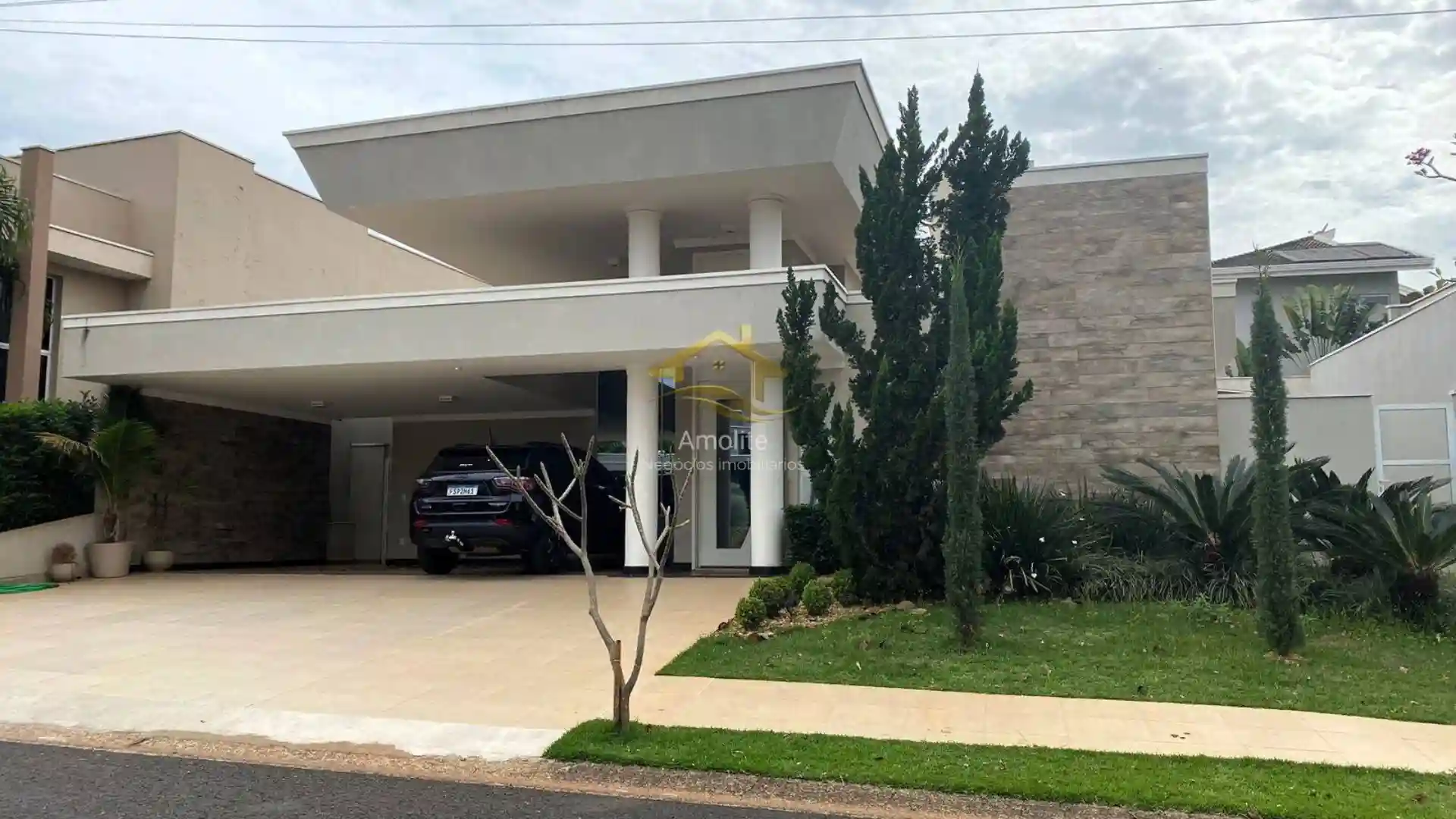 Casa de Condomínio com 4 quartos à venda, 284m² — foto 3 de 35