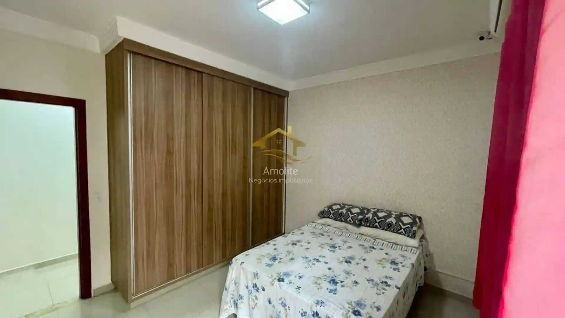 Casa de Condomínio com 4 quartos à venda, 284m² — foto 25 de 35