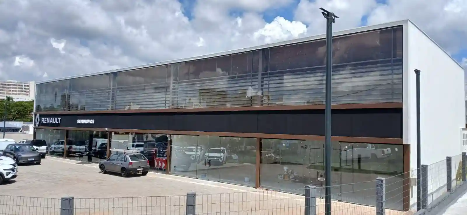 Loja / Salão / Ponto Comercial  para aluguel, 100m² — foto 2 de 7