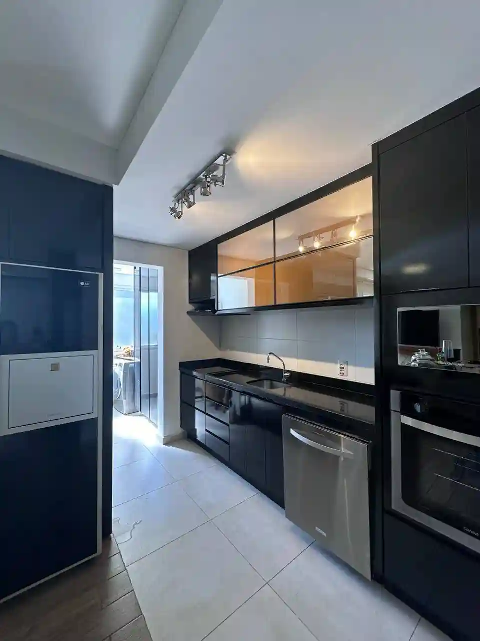 Apartamento com 2 quartos à venda, 136m² — foto 2 de 26