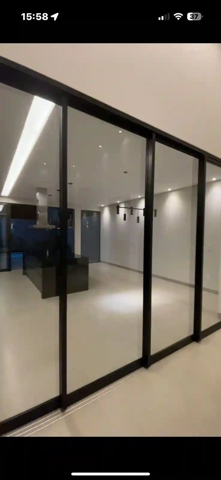 Casa de Condomínio com 3 quartos à venda, 225m² — foto 2 de 13