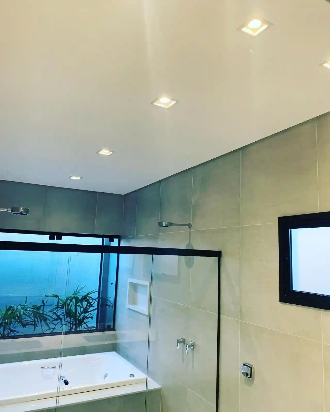 Casa de Condomínio com 3 quartos à venda, 220m² — foto 6 de 8