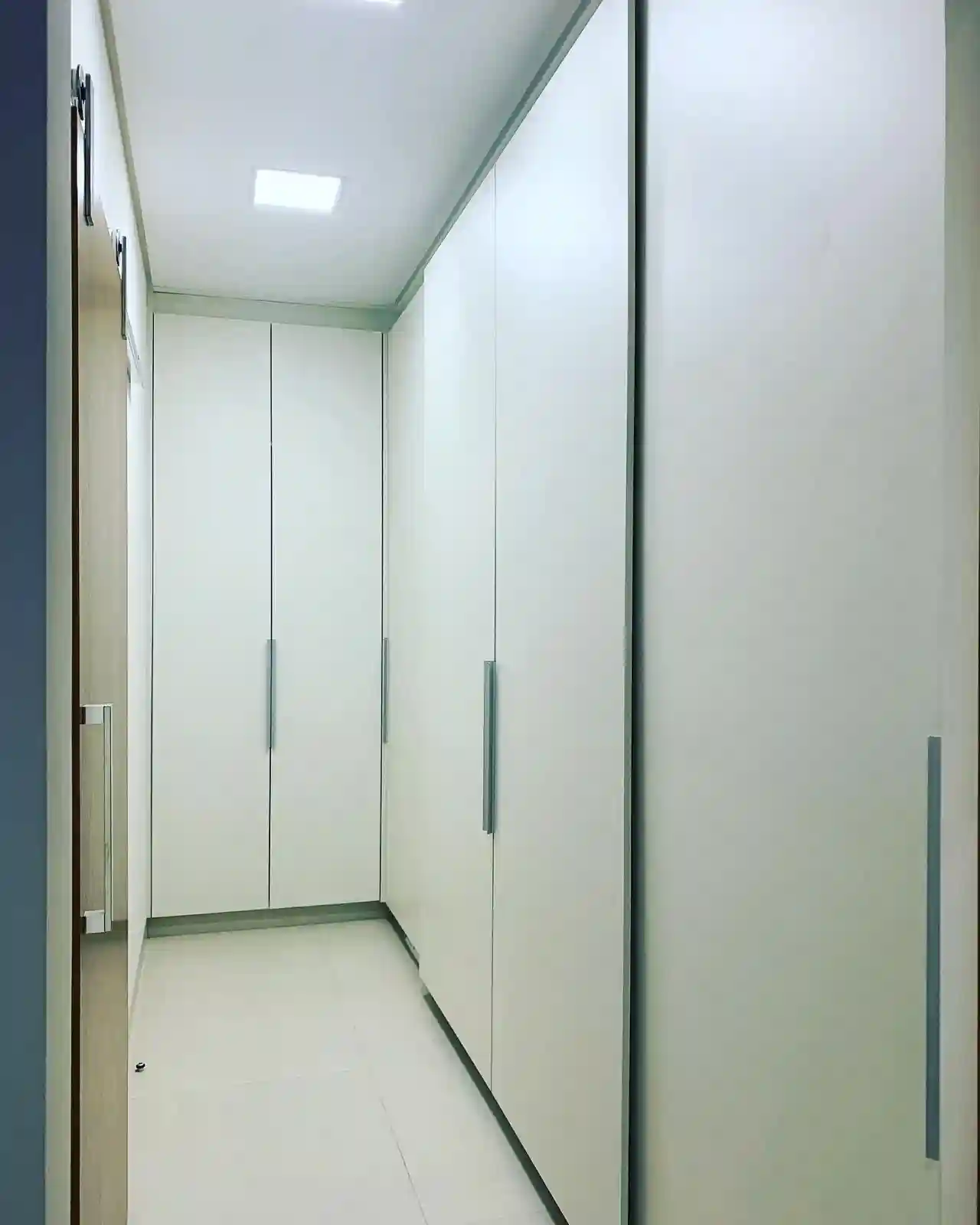 Casa de Condomínio com 3 quartos à venda, 220m² — foto 4 de 8