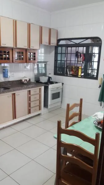Casa à venda — foto 2 de 6