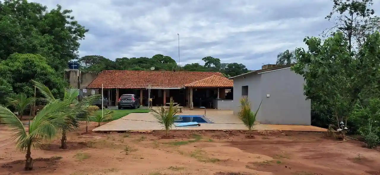 Fazenda / Sítio / Chácara com 2 quartos à venda, 3000m² — foto 2 de 27