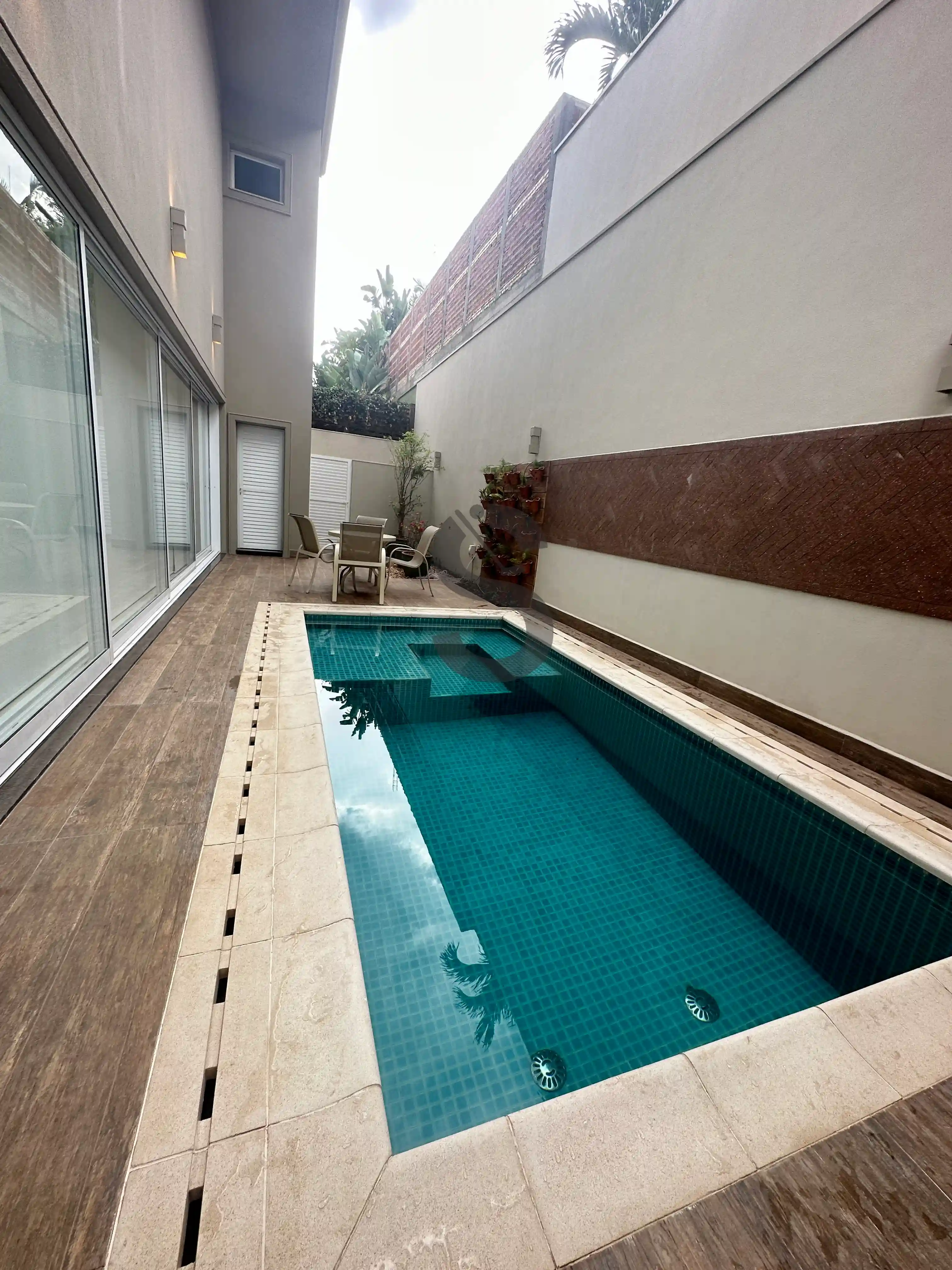 Casa de Condomínio com 3 quartos à venda, 390m² — foto 15 de 16